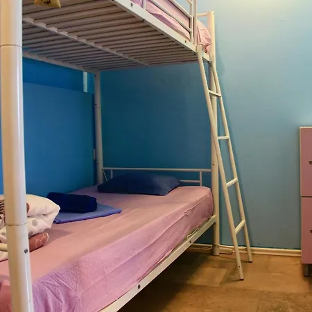 Hostel Wonderful World *