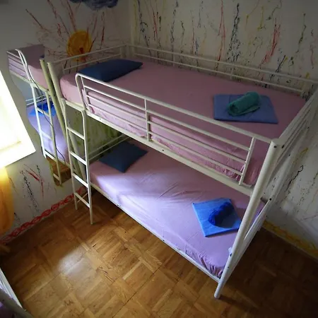 Wonderful World Hostel Split