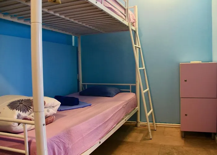 Hostel Wonderful World *