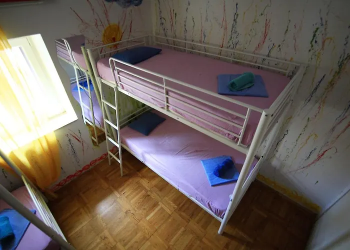 Wonderful World Hostel Σπλιτ